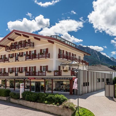 Sapelza Appartementhaus Dobbiaco Eksteriør billede